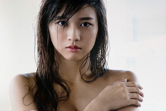牧野真莉愛 エロ画像