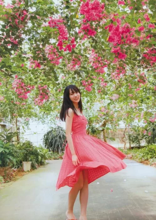 賀喜遥香　エロ画像024