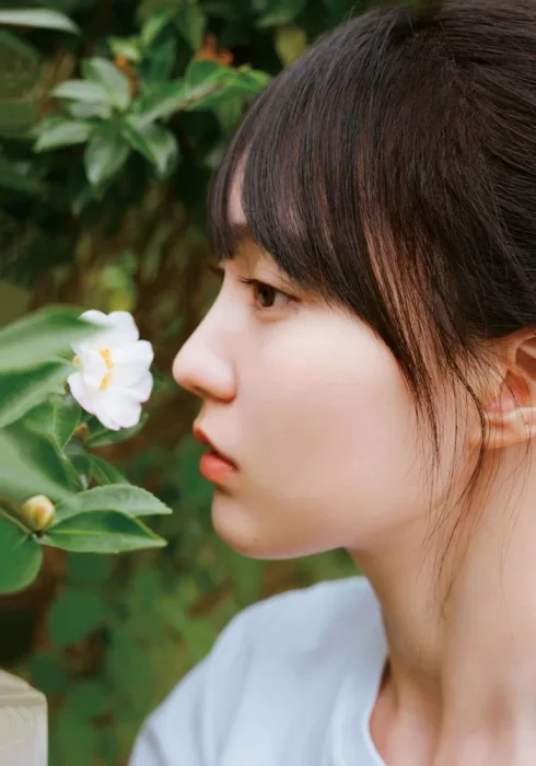 賀喜遥香　エロ画像041