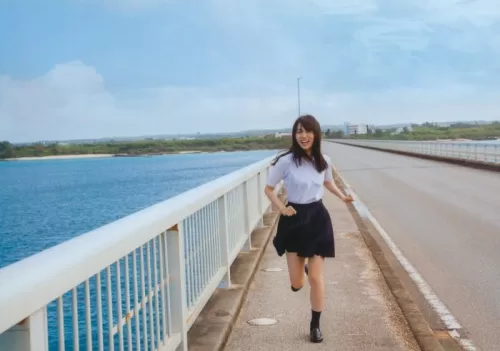 賀喜遥香　エロ画像083